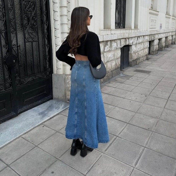Zara Dresses & Skirts - Zara Blue Denim Jeans Jean Maxi Skirt